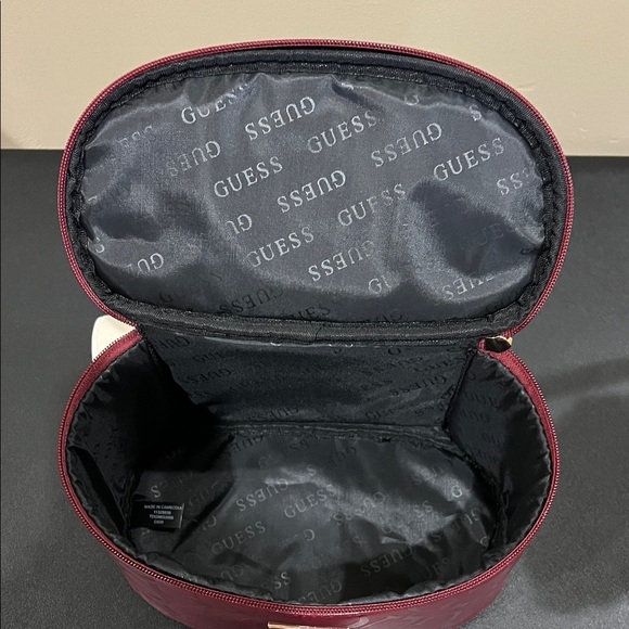Guess | Iconic Logo Glossy Wine Cosmetic Case - Picture 9 of 12